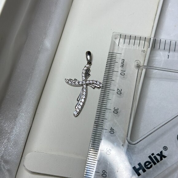 10K Solid White Gold Cross Pendant Diamonds Twist Design - Picture 4 of 6